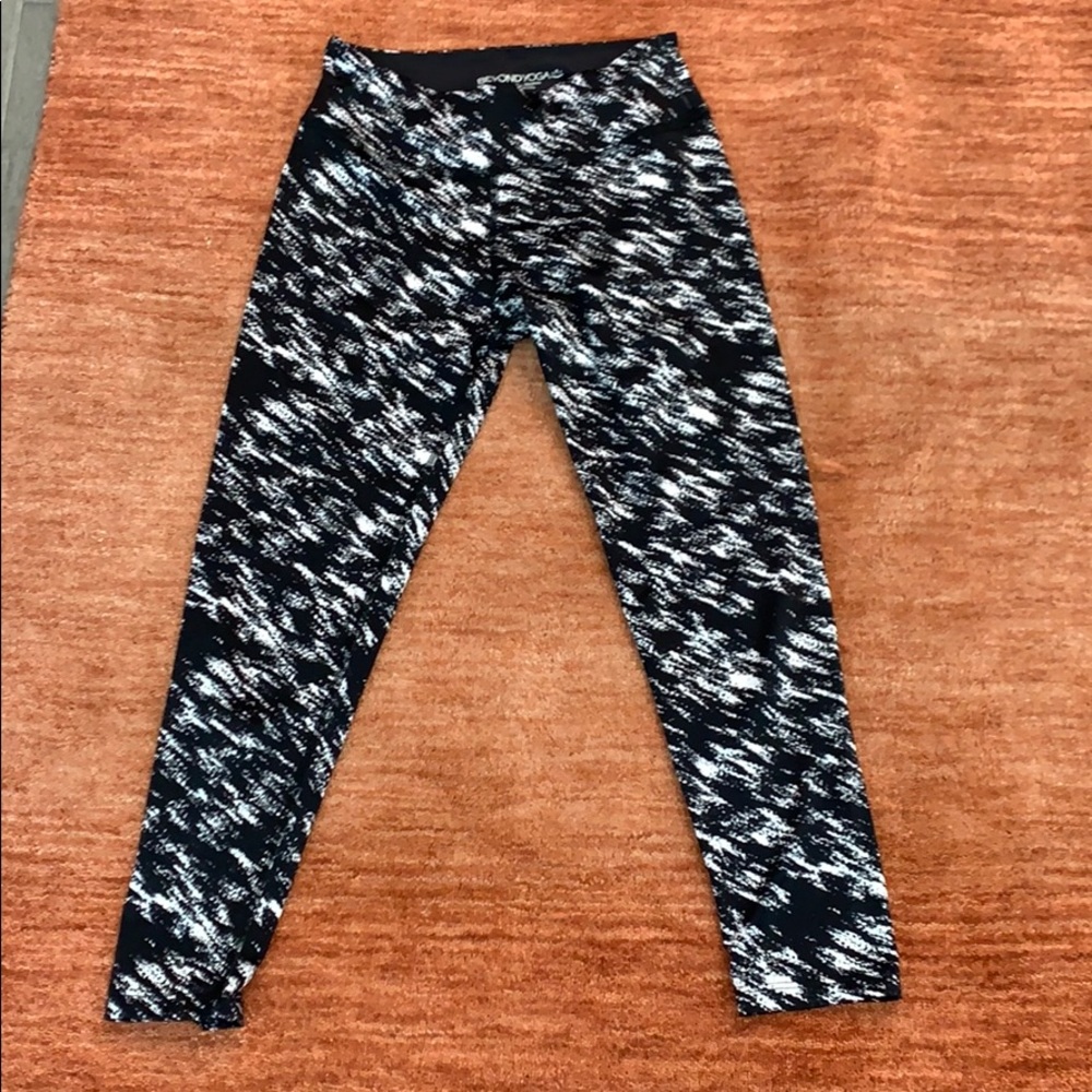 Beyond Yoga Cropped Leggings